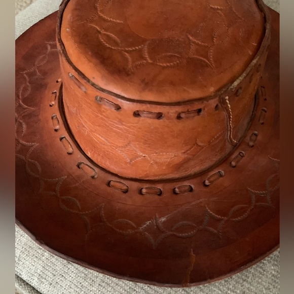 Hand stitched Leather Hat. Made in Mexico. - Picture 4 of 10